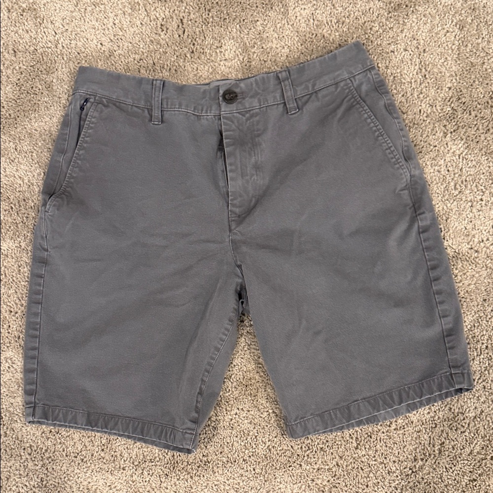 Bonobos Men's Gray Flat-Front Chino Shorts
